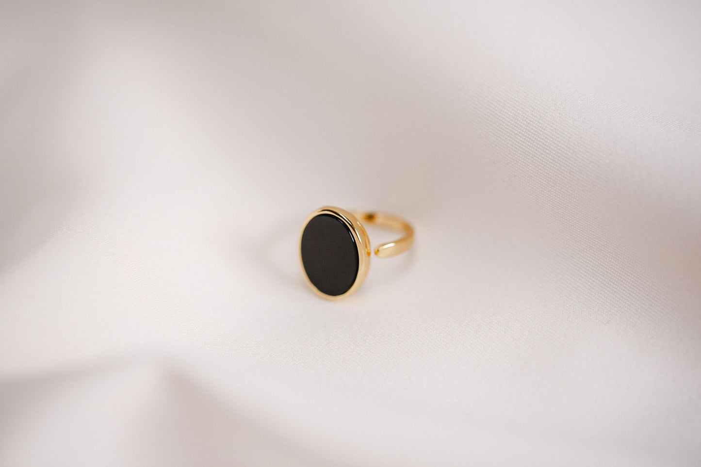 BLACK CERAMIC RING