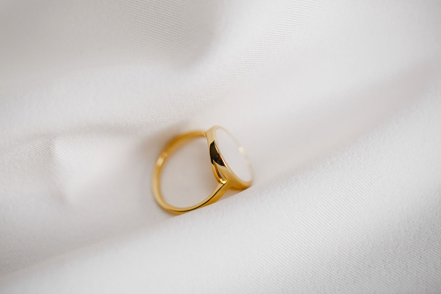 Pearl Ring in gold