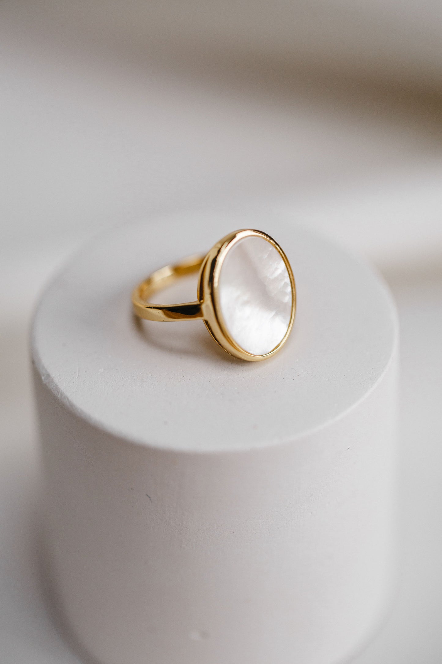 Pearl Ring in gold