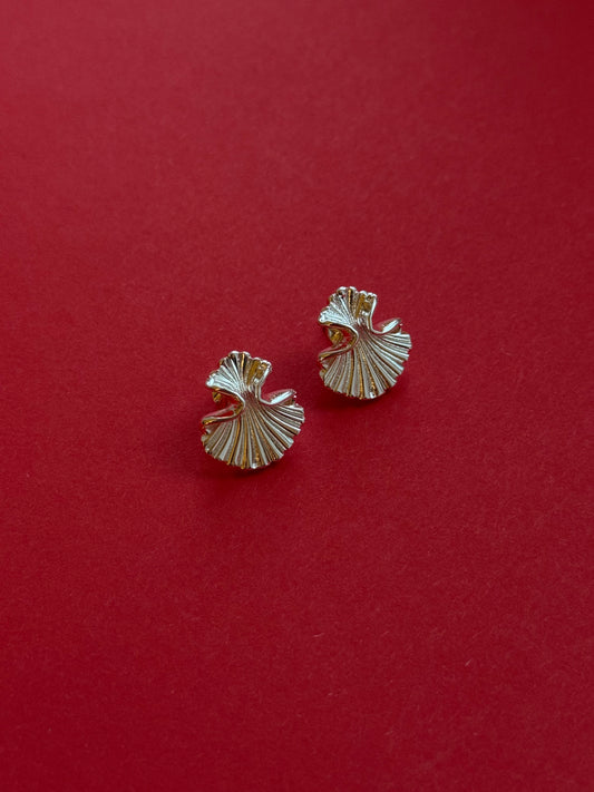 WATERPROOF SEA SHELL EARRINGS