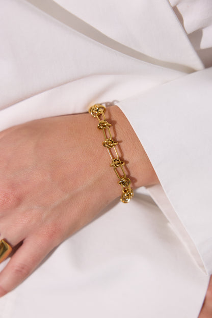 WATERPROOF LINK KNOT BRACELET