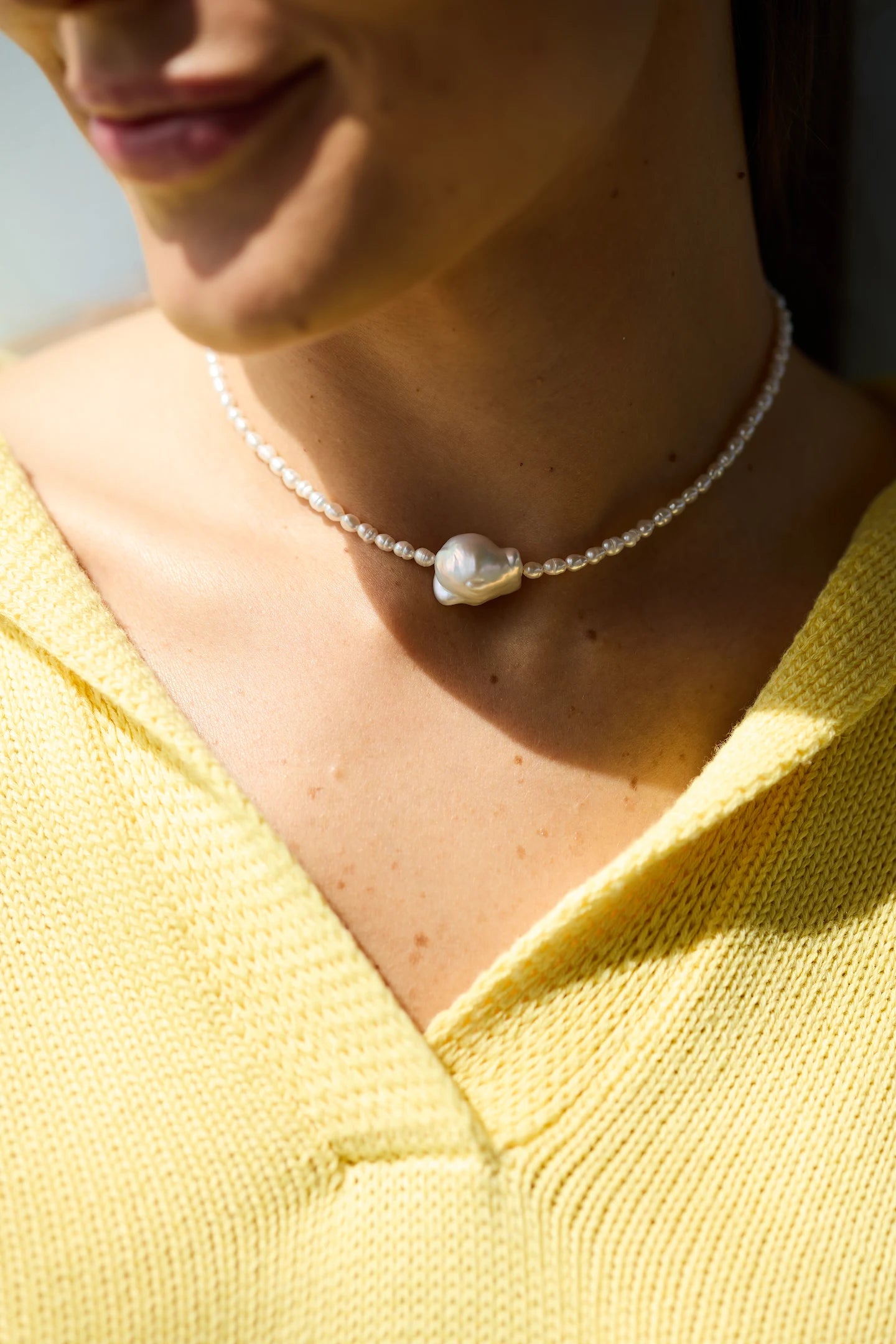 BAROQUE WAVE CHOCKER