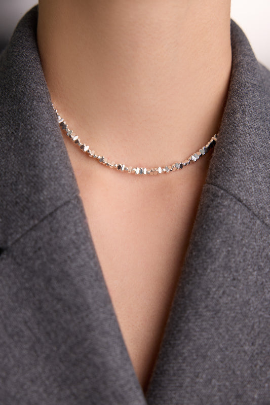 LUMI HEMATITE CHOKER