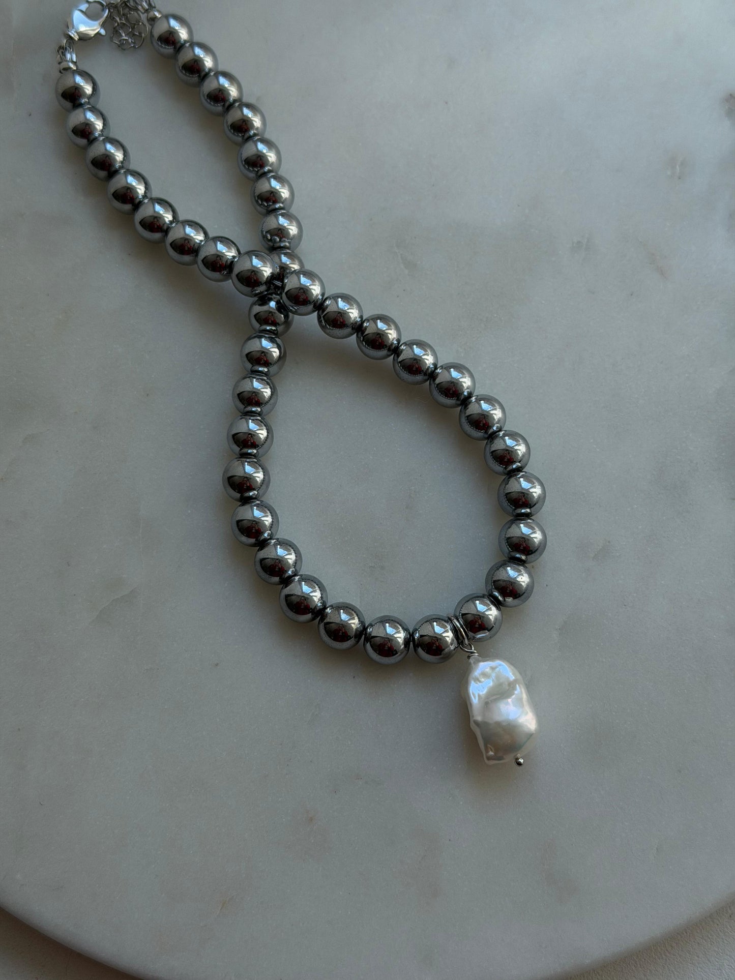 BAROQUE PEARL HEMATITE NECKLACE